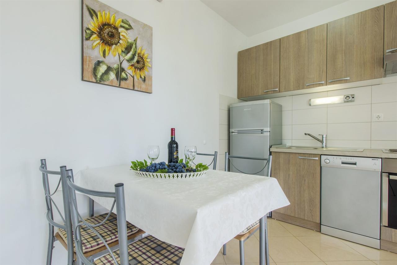 Apartments Lenija Jadrija Eksteriør bilde